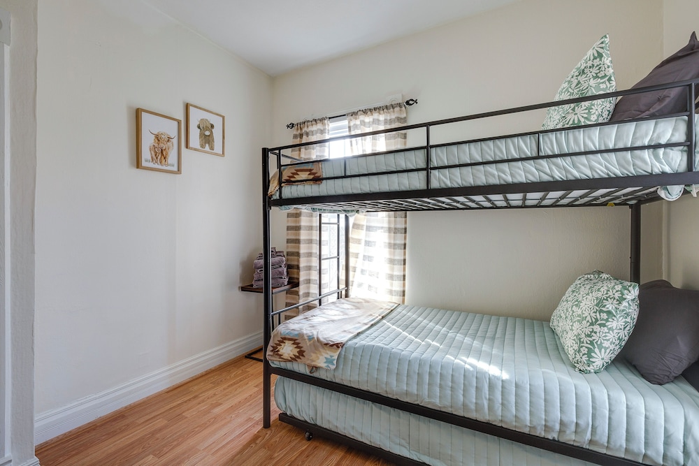 Family-friendly Home in Junction City