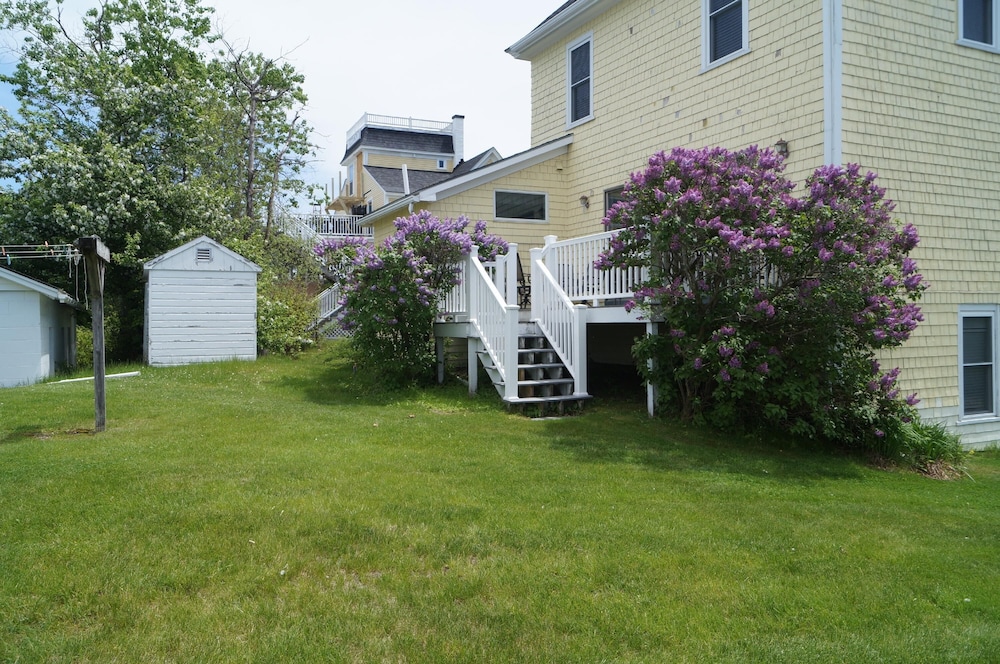 Photo 33