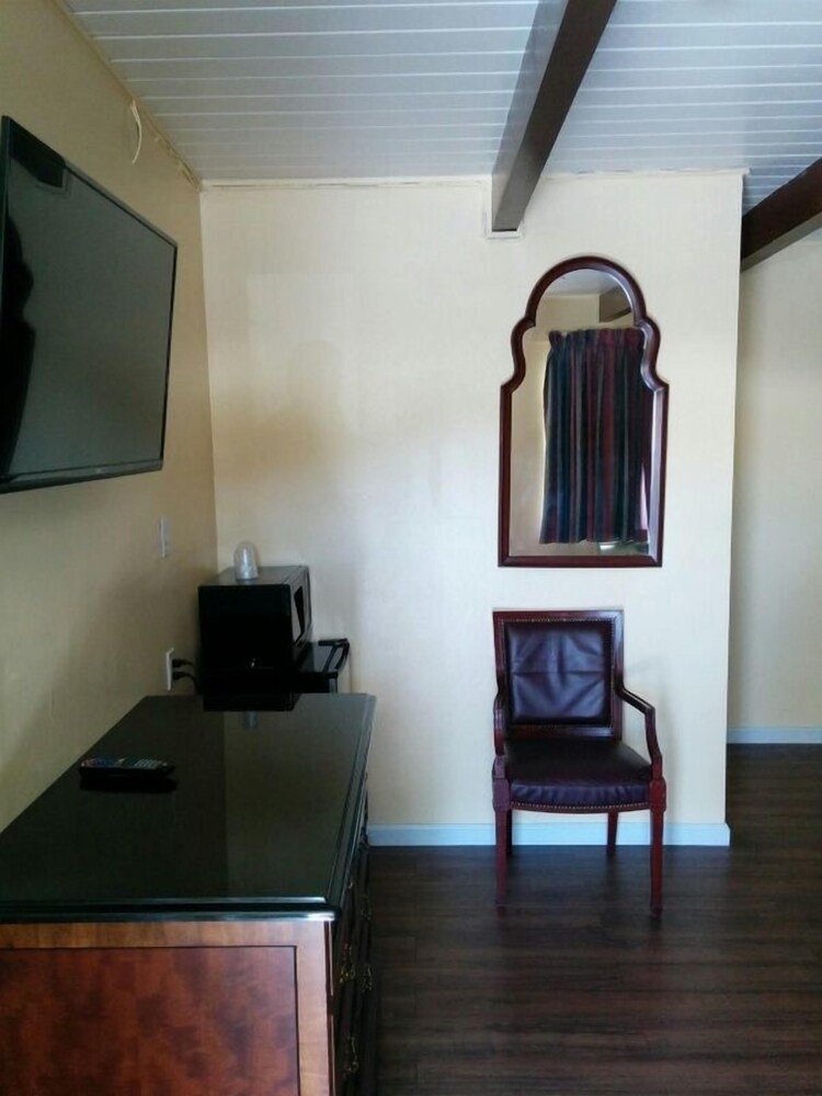 Vallejo Vacations - Budget Inn Vallejo/Napa Valley - Property Image 48