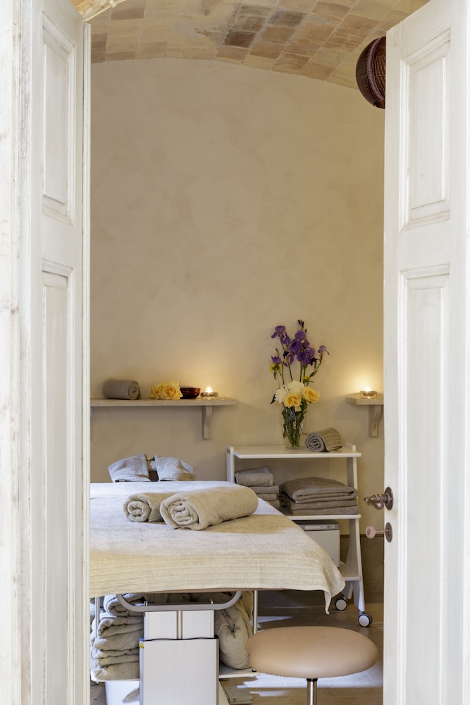 Borgo Pignano Volterra Tuscany