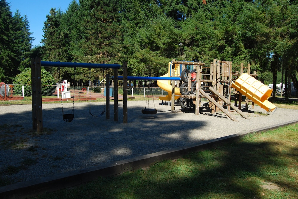 Thunderbird RV & Camping Resort
