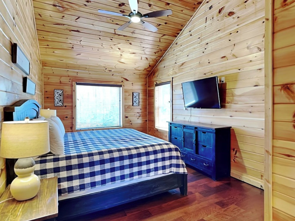 Rainbow Falls Retreat by Jackson Mountain Rentals