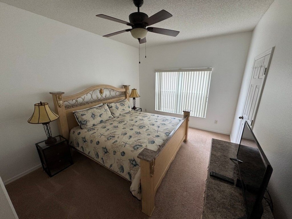 Lakeview Villa 5 Bedroom Home