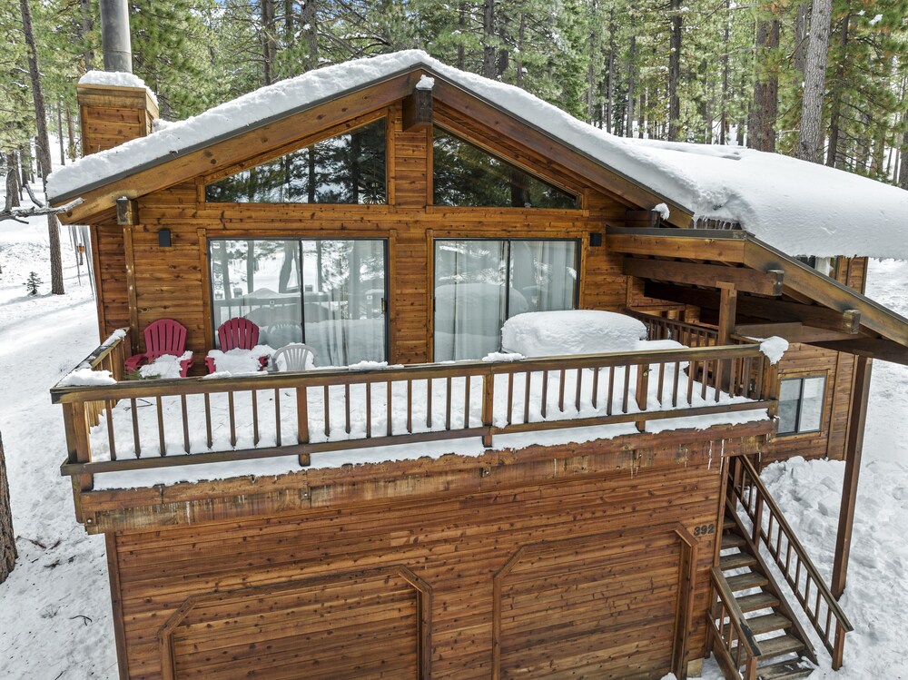 Lake Tahoe Vacations - 4 Bedroom Home at 392 Skidder Trail by RedAwning Save 10 on 3 Nights, 15 on 5 Nights! - Property Image 11