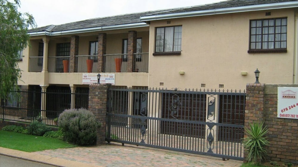 Bogadi B&B