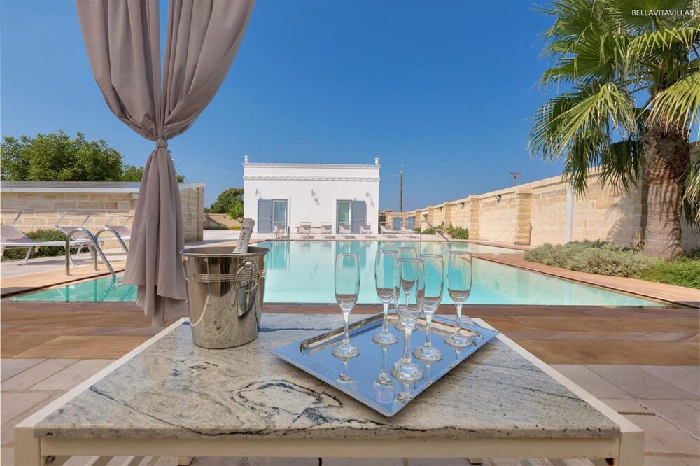 1695 Villa Albarosa in Ruffano view 4