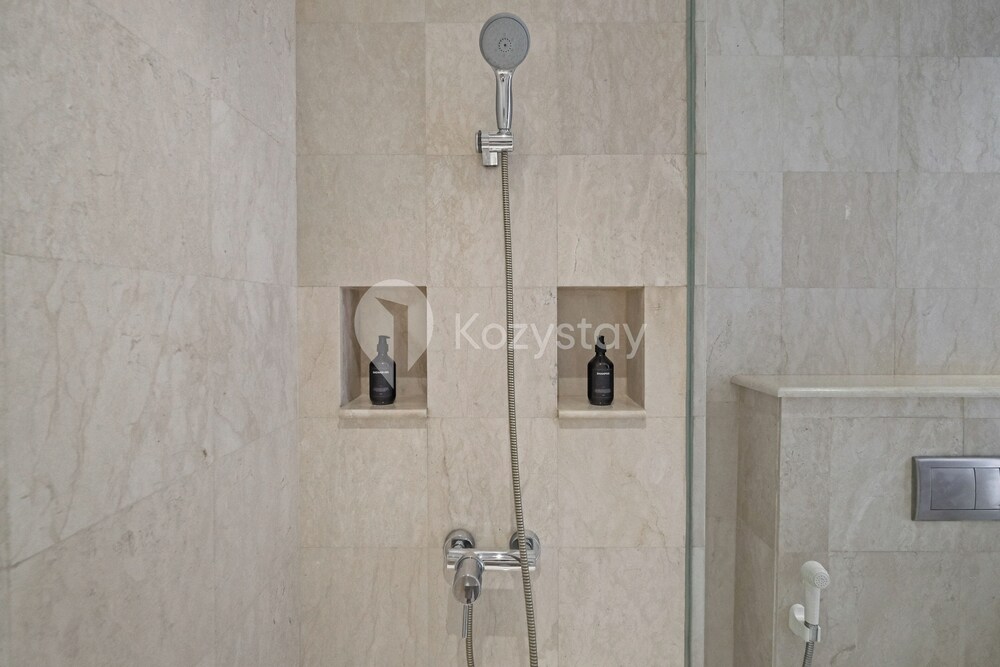 Seraya by Kozystay - Alam Sutera