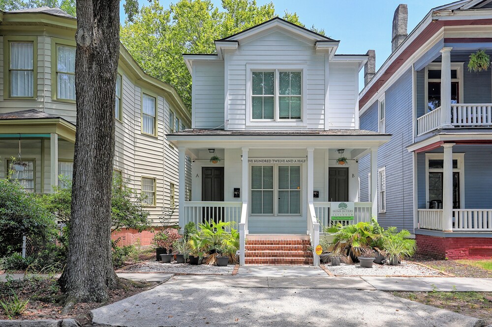 The Peach House- Near Downtown