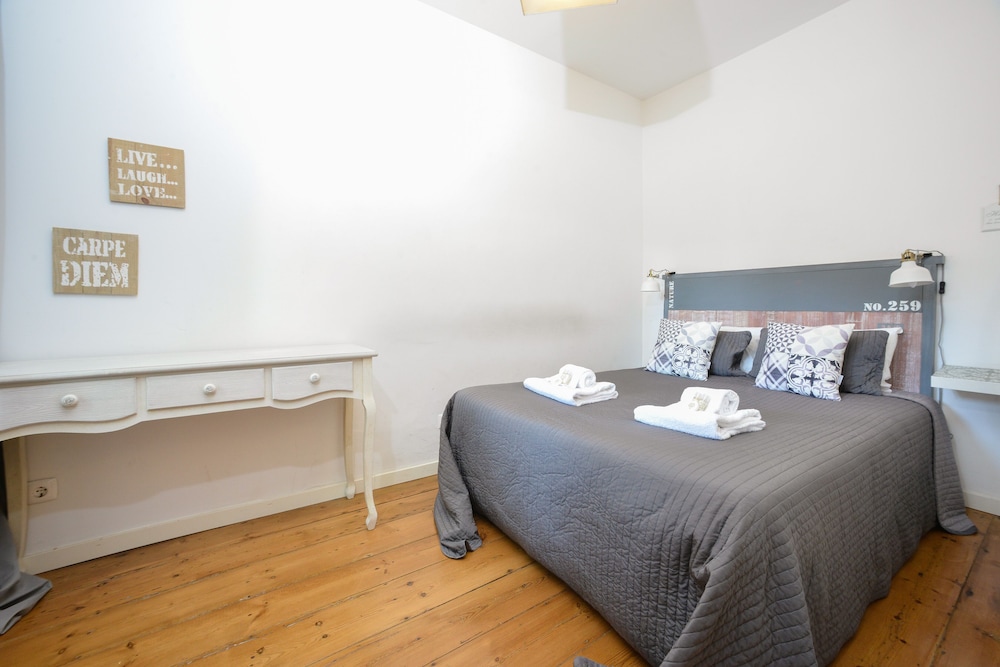 LxWay Apartments Castelo view 5