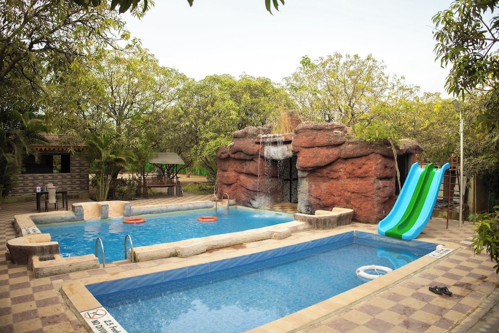 Daksh Resort And Amusement Park