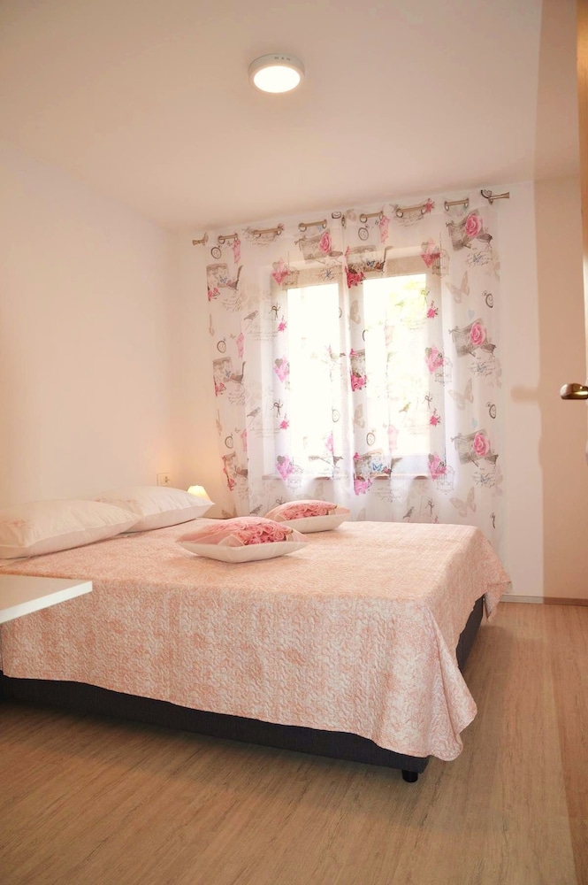Apartment Letizia view 3