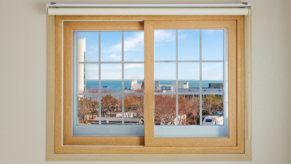 Geoje Peugeot Gomsol Petfriendly Pension