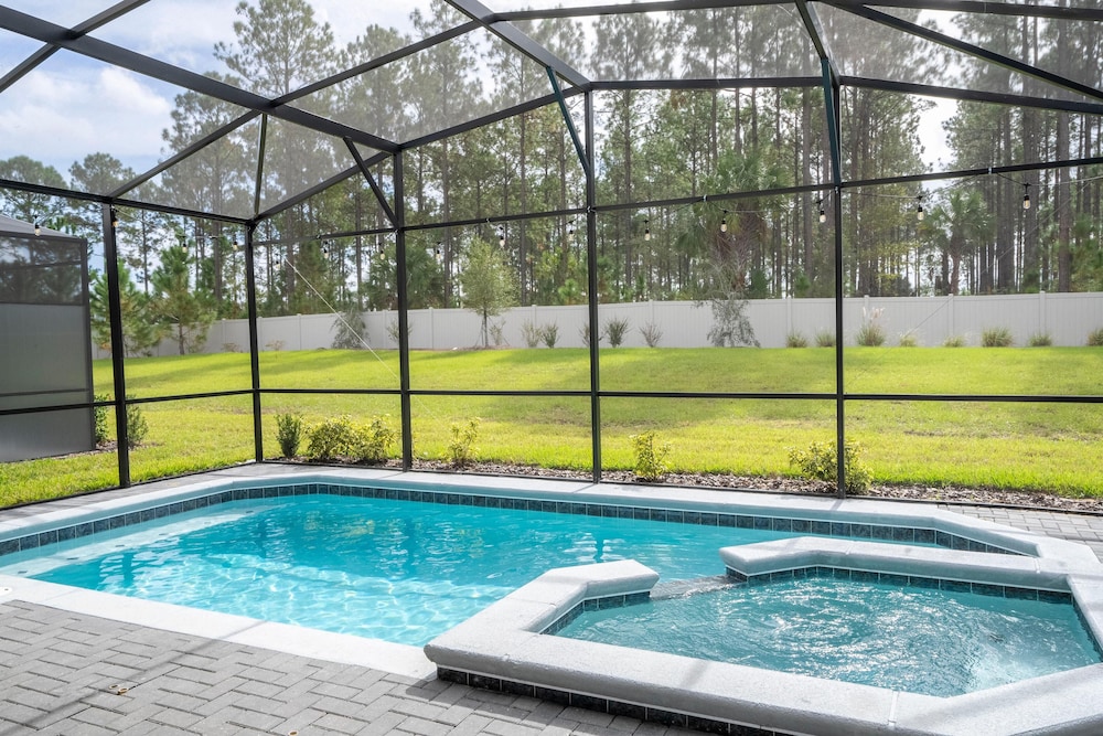 4462 KR - Spacious Resort Getaway