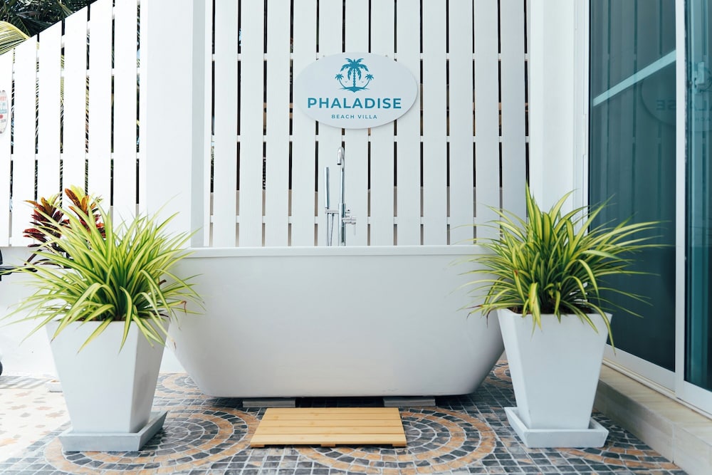 Phaladise Beach Villa at Phala Beach, Ban Chang
