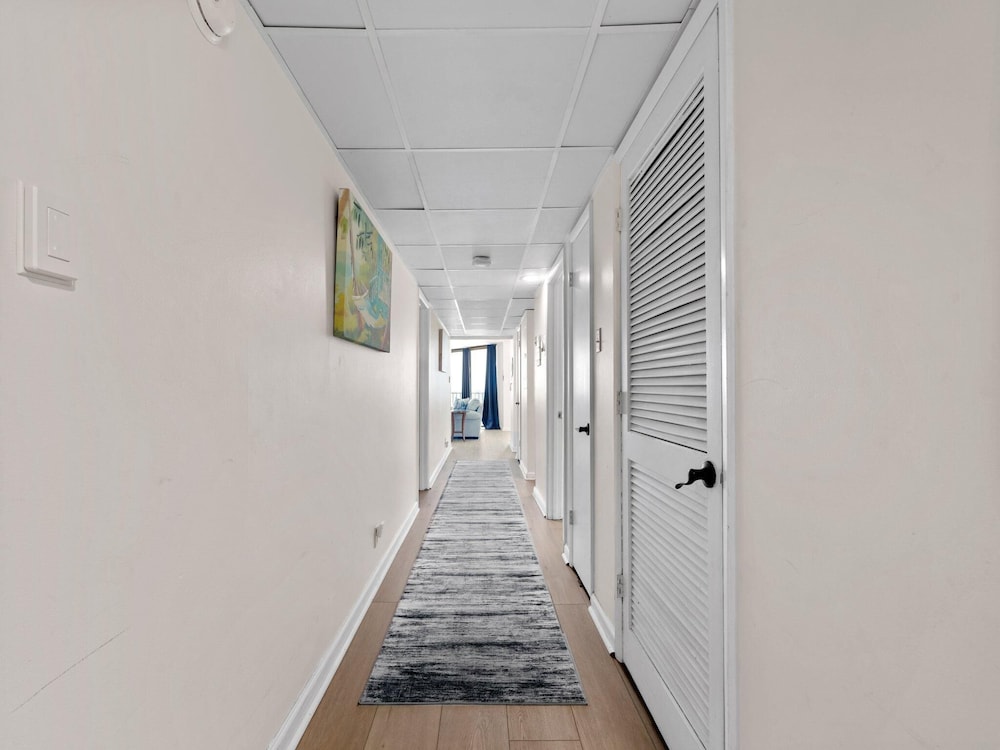 Windward 408 at Edgewater