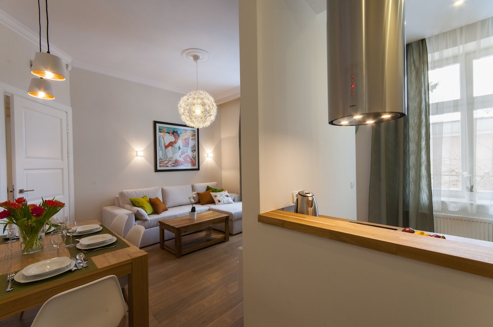 Sanhaus Apartments