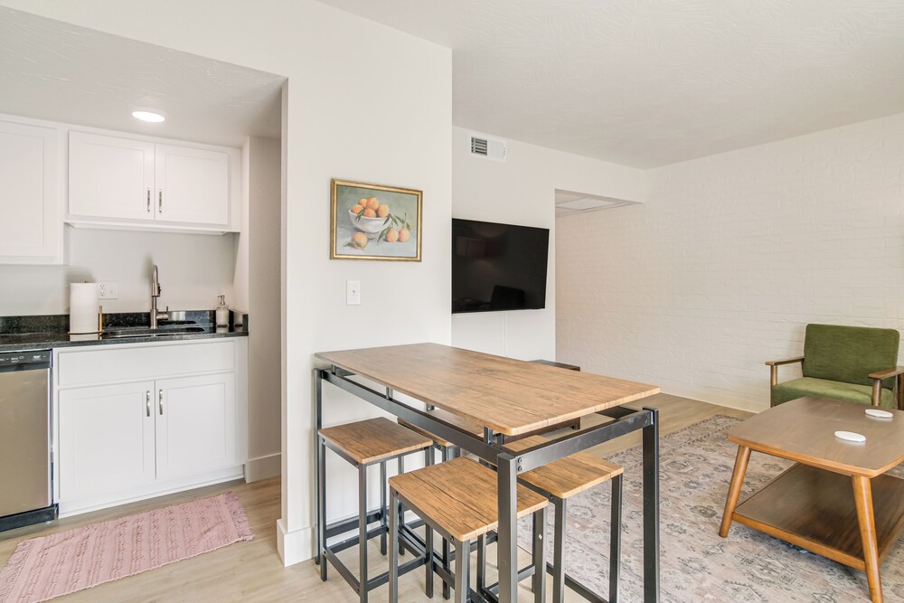 Walk to Branson Landing! Condo w/ Community Pools