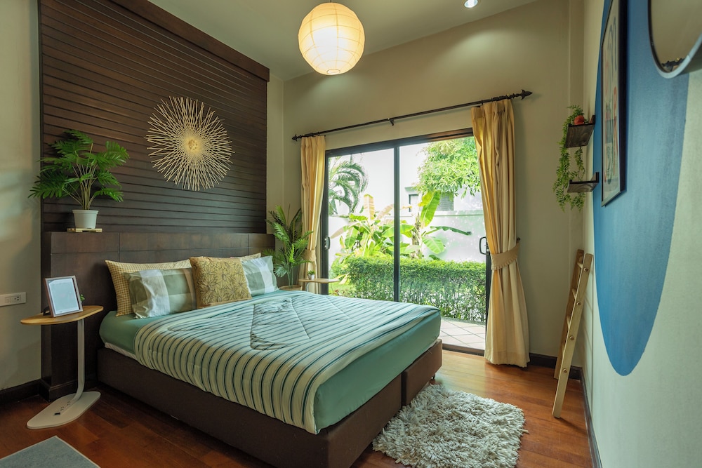 3BR Pool Villa Quiet Stay V67