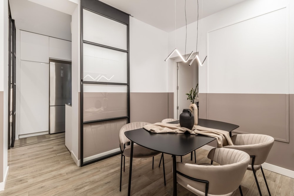 Emba - 2 Bedrooms Apartment in Lista