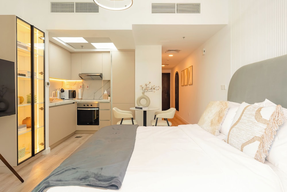 KeyRock Living - Marina Studio Sea View