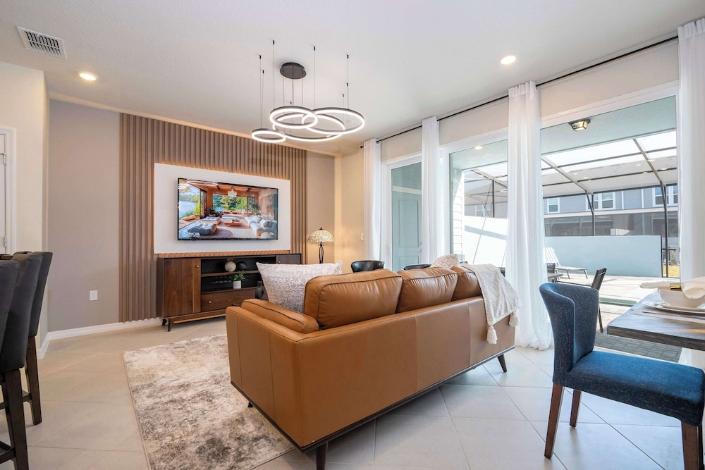 Luxury Private Pool & Themed Rooms Close To Disney 1282
