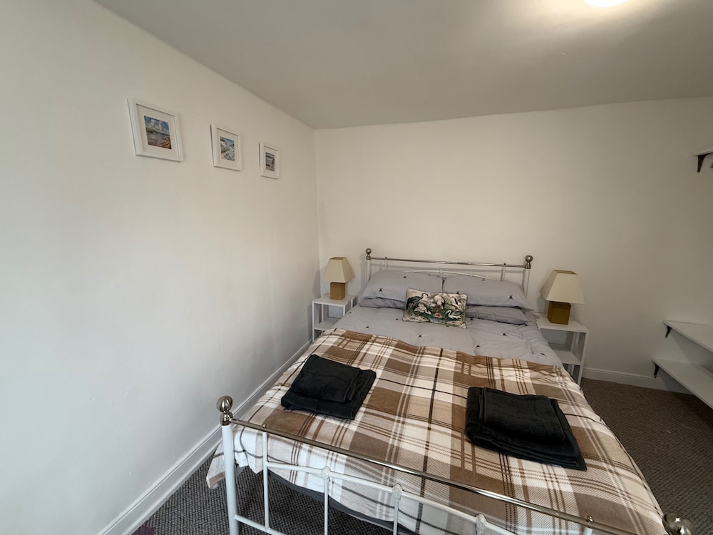 3-bed Cherry Cottage - Walk to Bicester Village