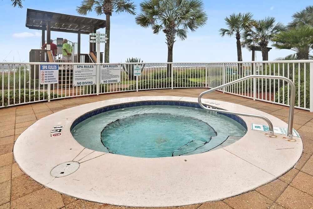 Sandy Key 635 2 BD 2BH 6th Floor