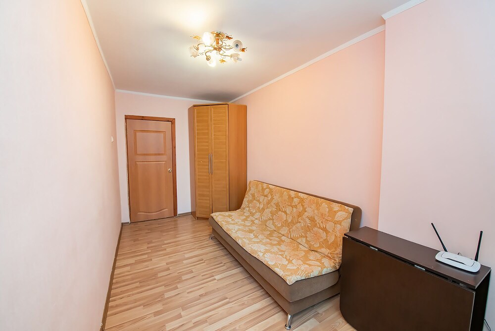 Apartment on Tigrovaya 26-51 view 2