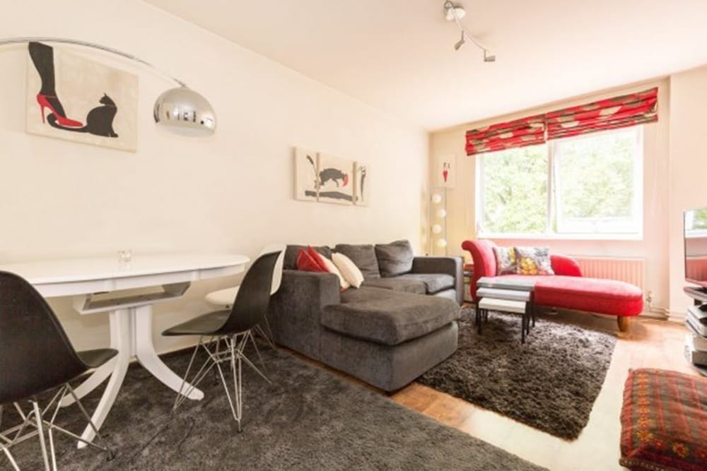 Eson2 - Chancery Lane Hideaway