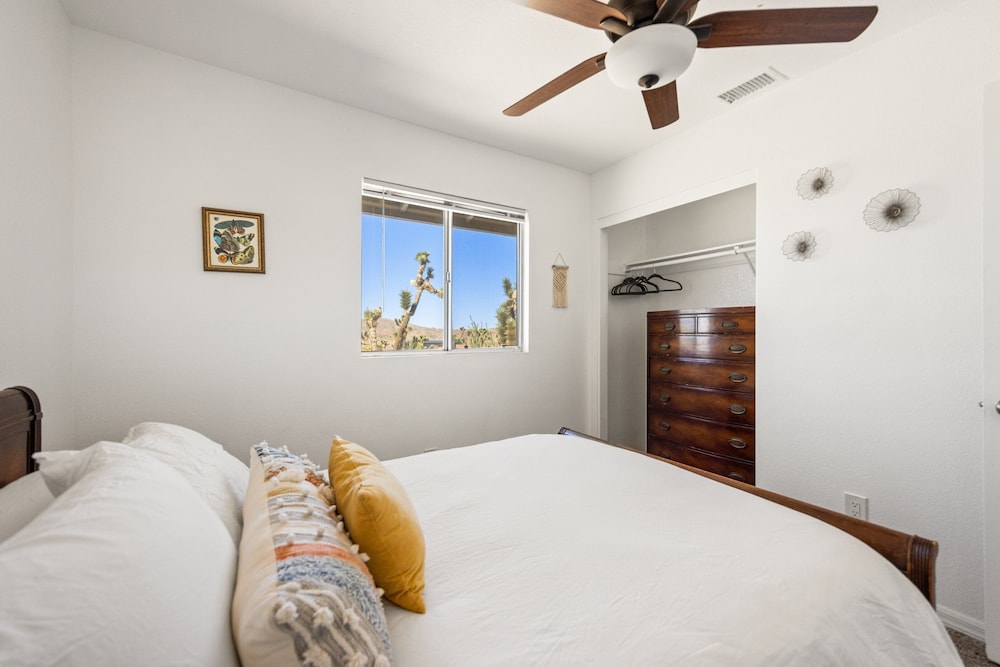 Starlight Ranch - Hot Tub, Fire Pit & Grill 3 Bedroom Home
