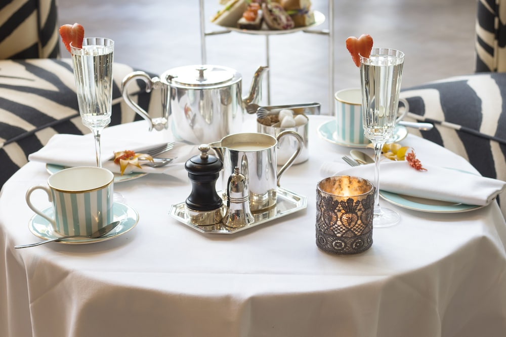 Cork Vacations - The River Lee Hotel - Property Image 3