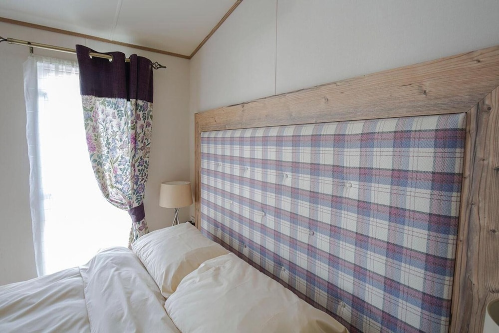 Stunning 2 Bed Chalet in Silversands Lossiemouth view 2