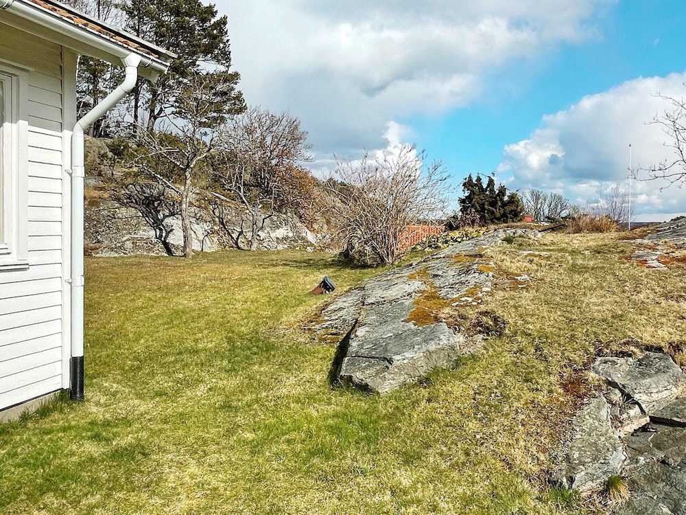 7 Person Holiday Home in Hjalteby view 4
