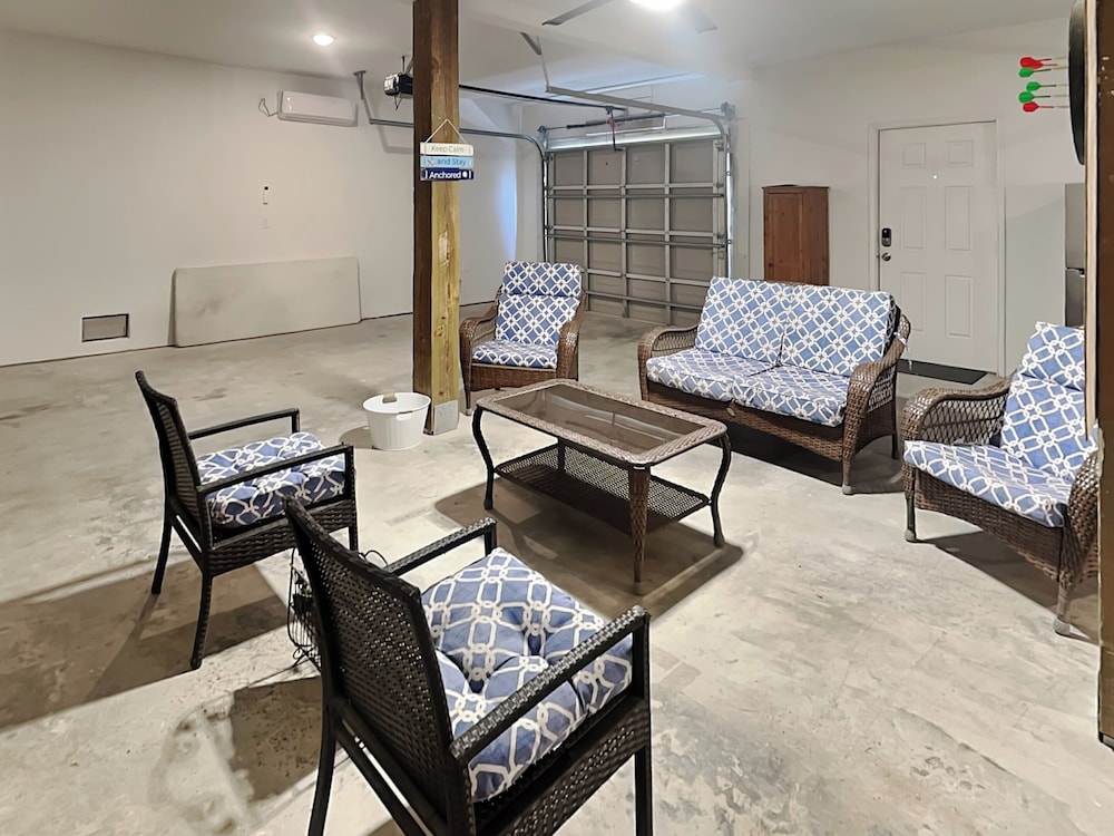 Beach Ballin' by Ryson Vacation Rentals