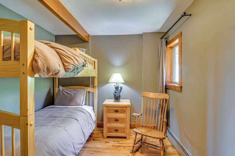 Private 5 Acres w/ Mtn Views: Park County Cabin!