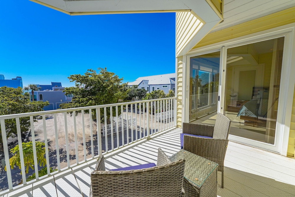Coastal Surfside by Beachside Management view 5