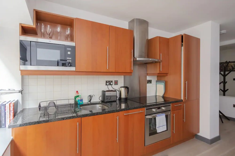 Stylish 1 Bedroom Apartment in Holborn in a Great Location