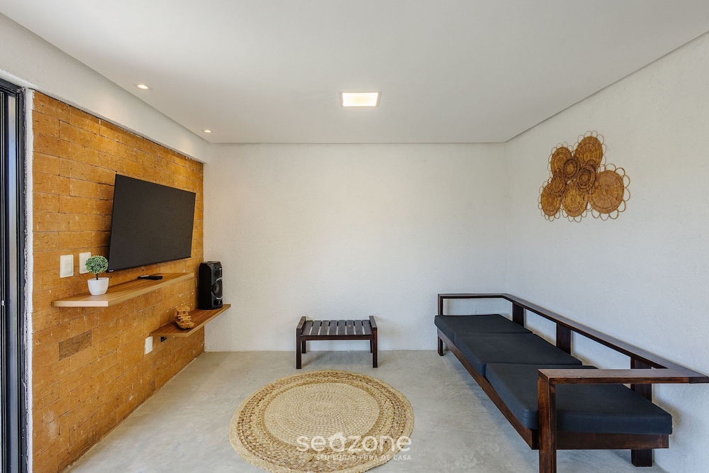 Houses in a Gated Community 100m From Marceneiro Beach - Hvas