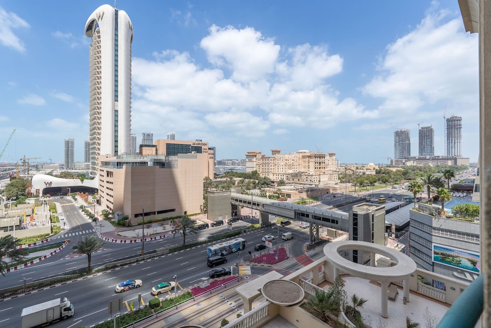 1 Bedroom in Marina With Stunning Ain Dubai View