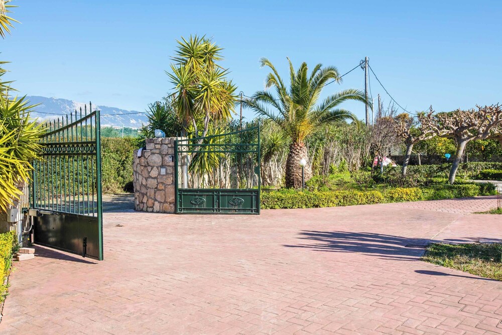 Villa Tramonto Minies
