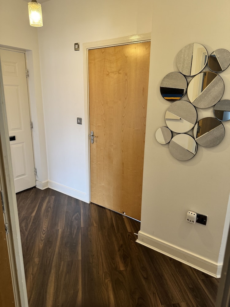 Havana 2 bed Apartment in london