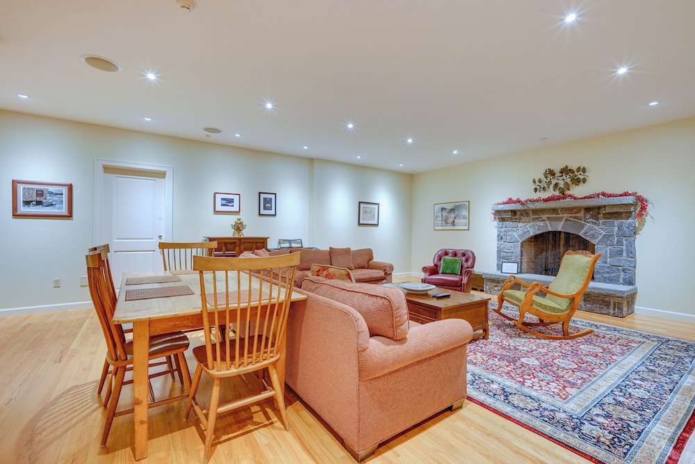 Luxury Vacation Rental in the Berkshires! view 2