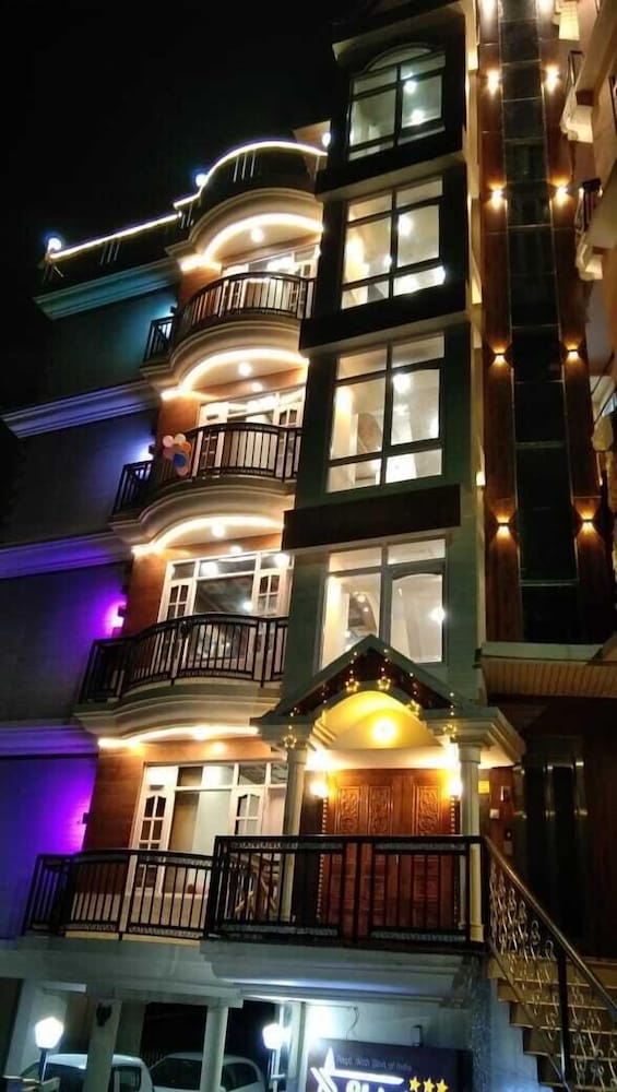 Hotel Shining Star