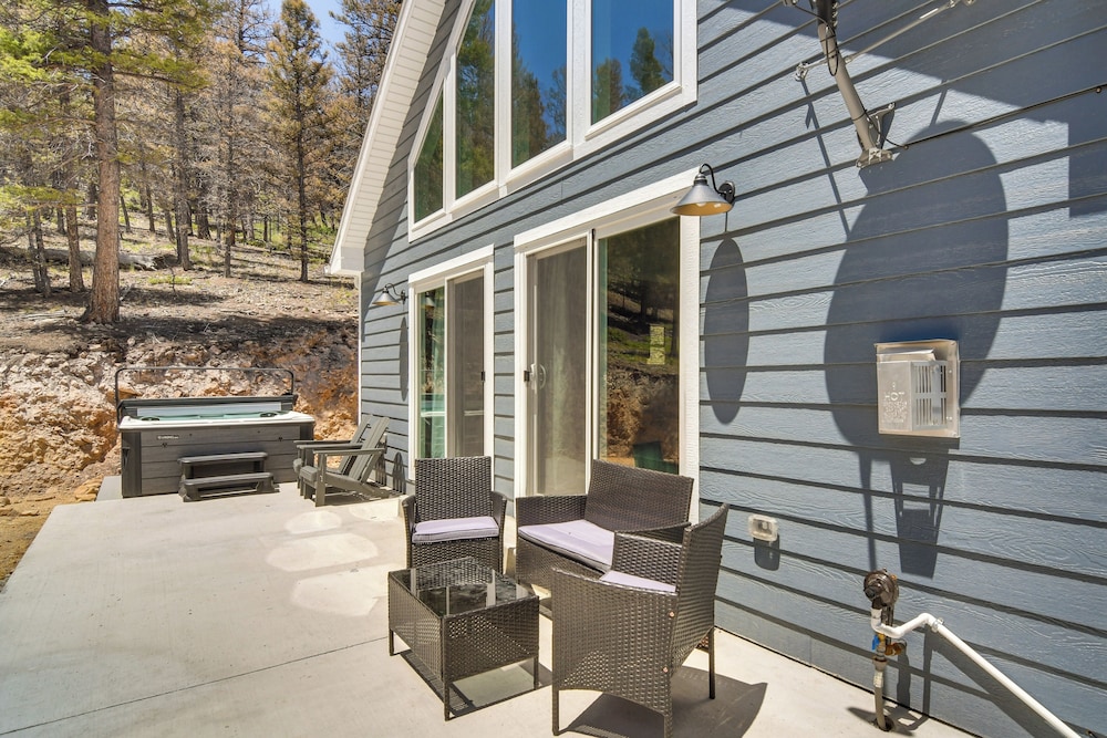 Fairplay Family Cabin on 2 + Acres! 25-0283