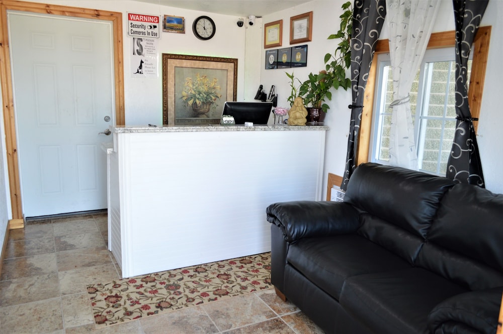 La Crosse Vacations - Green Acre Motel - Property Image 4