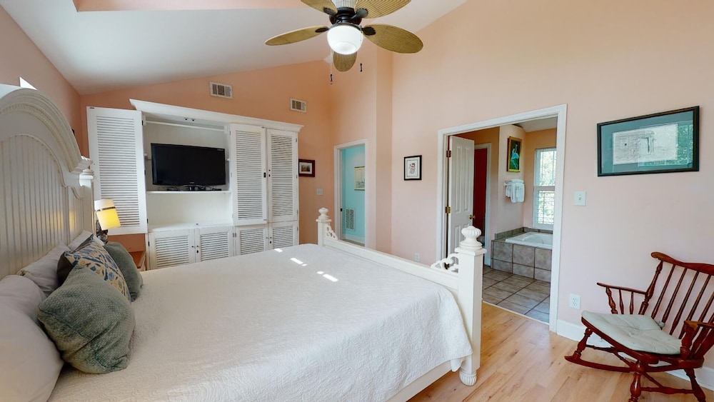 1616 Jones Avenue by Tybee Vacation Rentals