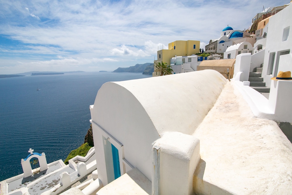 White Cave House photo 4