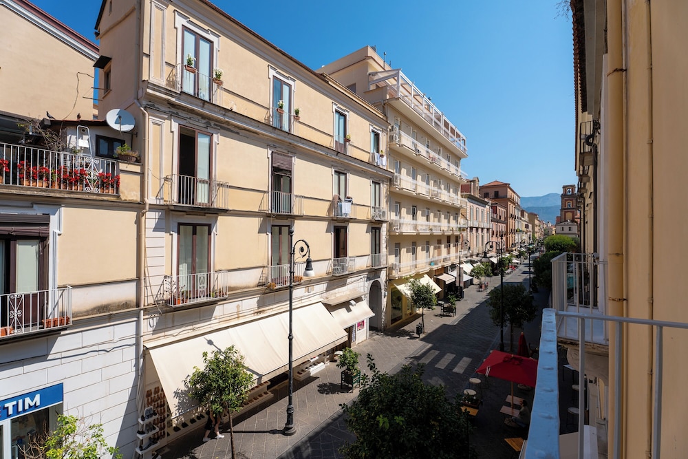 Domus Gualtieri