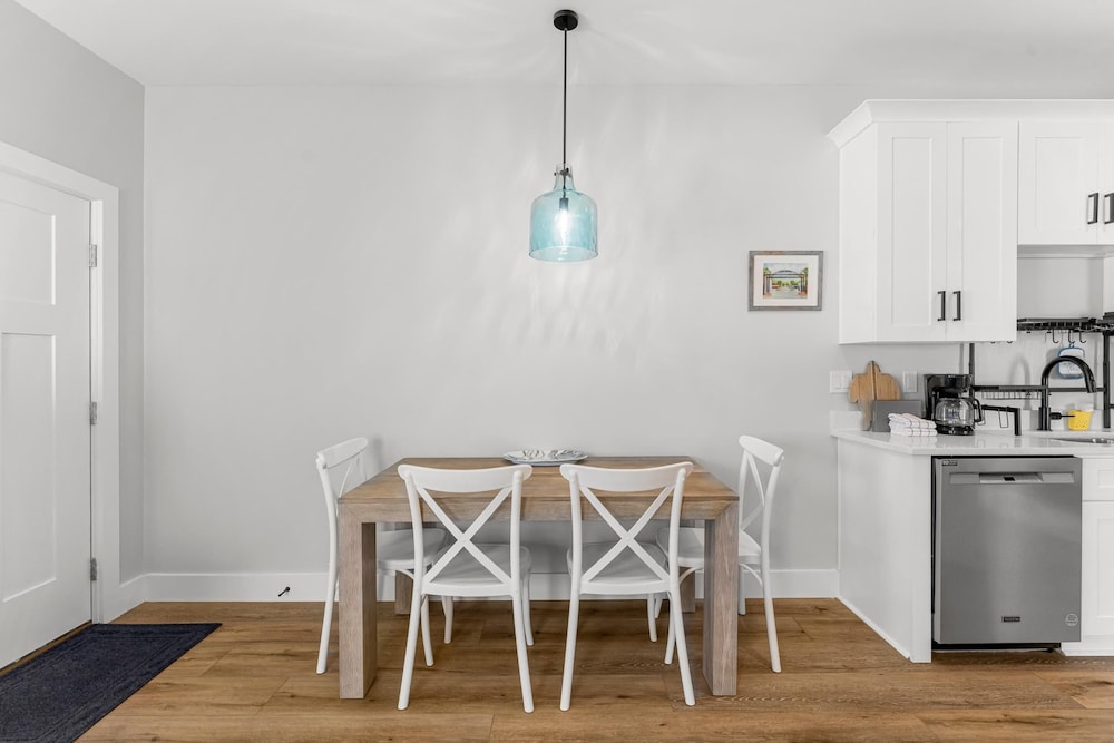 Cape Cottages by Panhandle Getaways