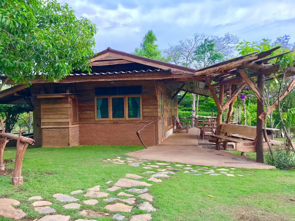 Pakchong Family Home